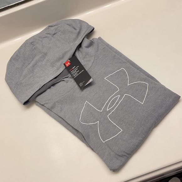 Under Armour Men’s Hoodie - Picture 8 of 8